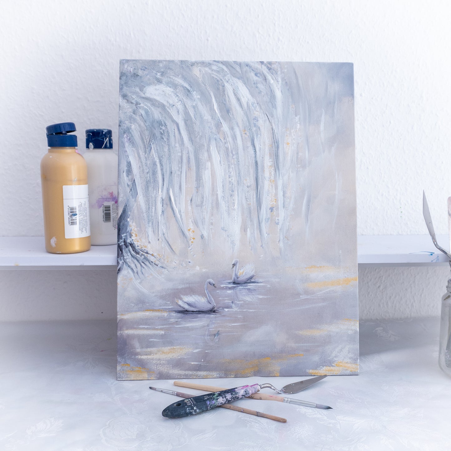 Swan No. 57 (Grey-Silver-Gold)